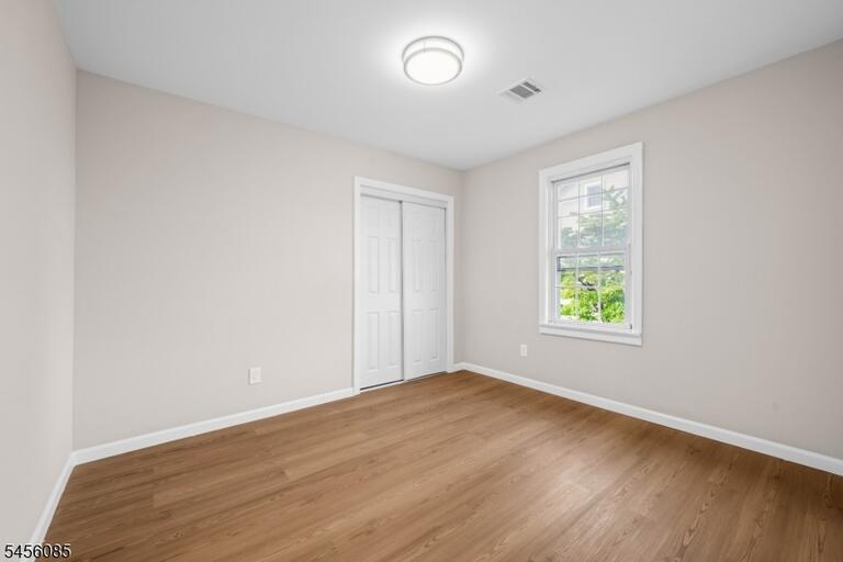 Property listing MLS 4048741 photo 5
