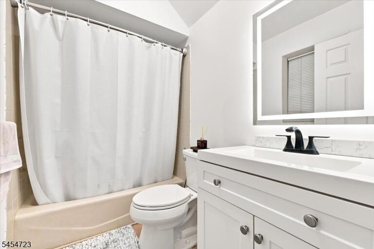 Property listing MLS 4048750 photo 20