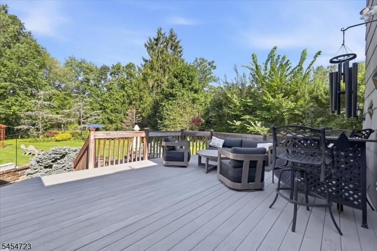 Property listing MLS 4048750 photo 29
