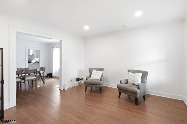 Property listing MLS 4048756 photo 4
