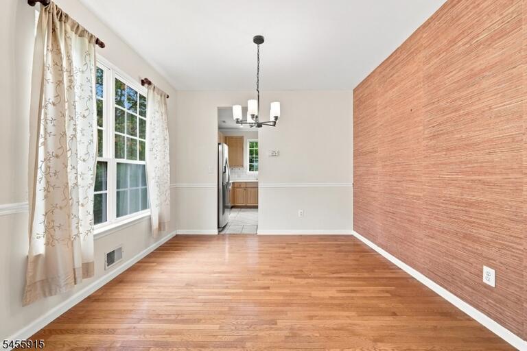 Property listing MLS 4048774 photo 7