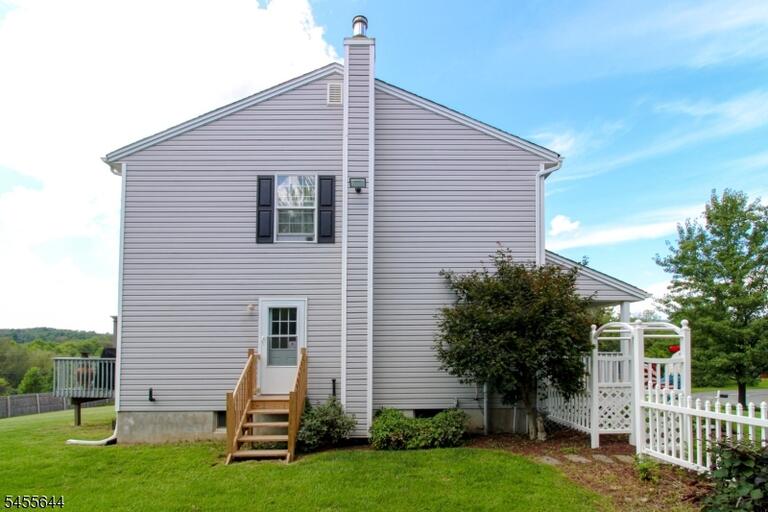 Property listing MLS 4048787 photo 31