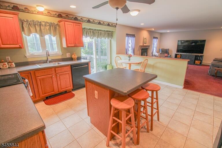 Property listing MLS 4048787 photo 9