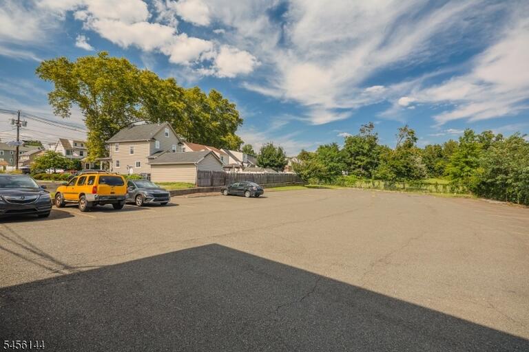 Property listing MLS 4048803 photo 12