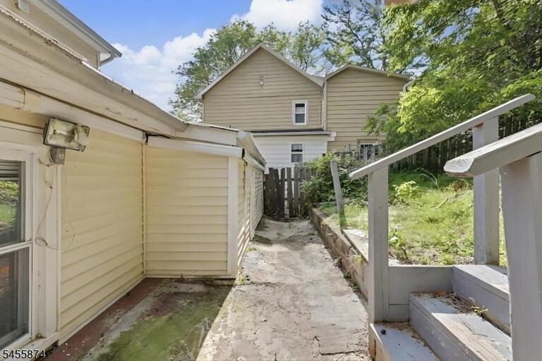 Property listing MLS 4048807 photo 37