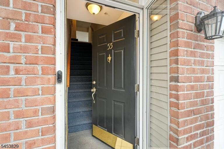 Property listing MLS 4048811 photo 27