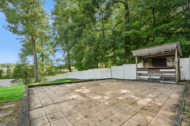 Property listing MLS 4048821 photo 33