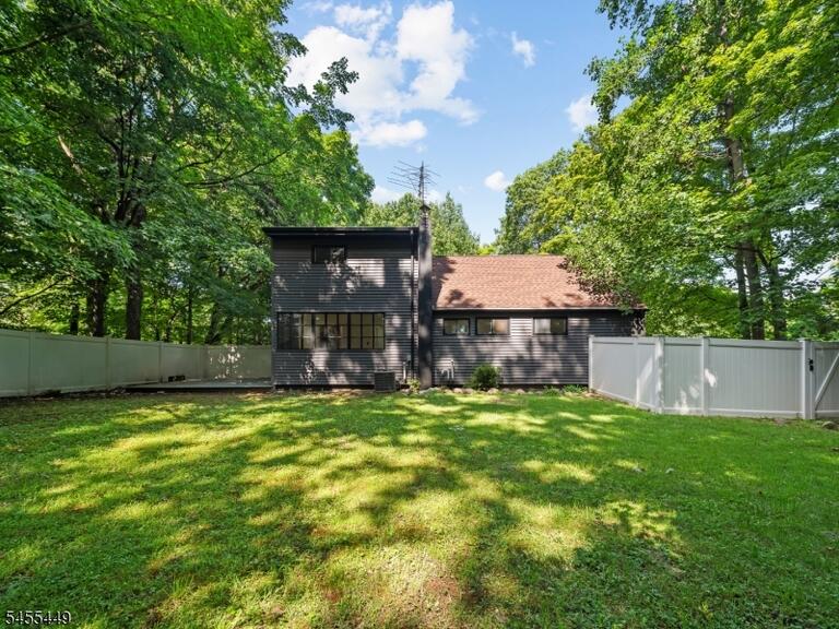Property listing MLS 4048870 photo 26