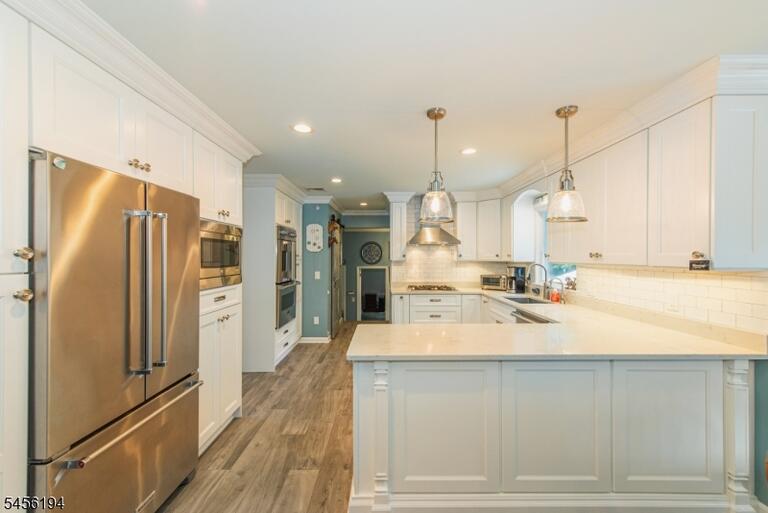 Property listing MLS 4048875 photo 14