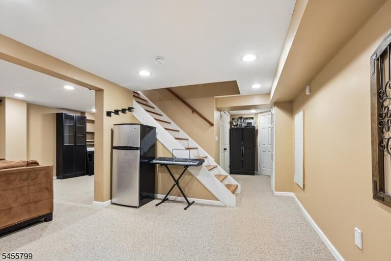 Property listing MLS 4048886 photo 32