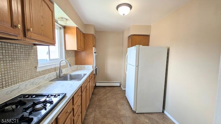Property listing MLS 4048891 photo 10