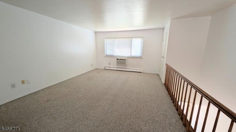 Property listing MLS 4048891 photo 7