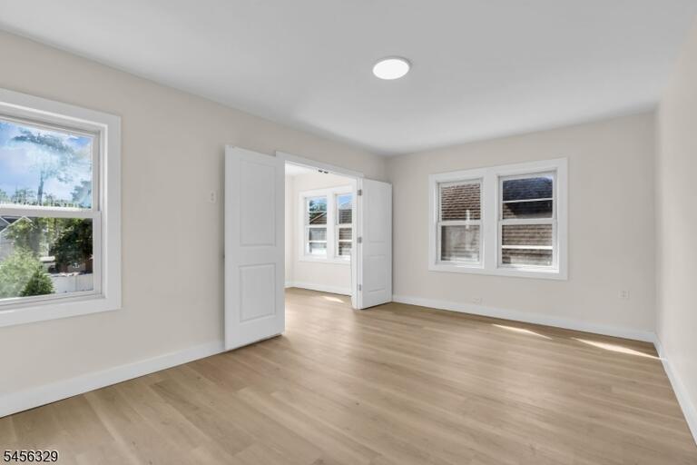 Property listing MLS 4048941 photo 14