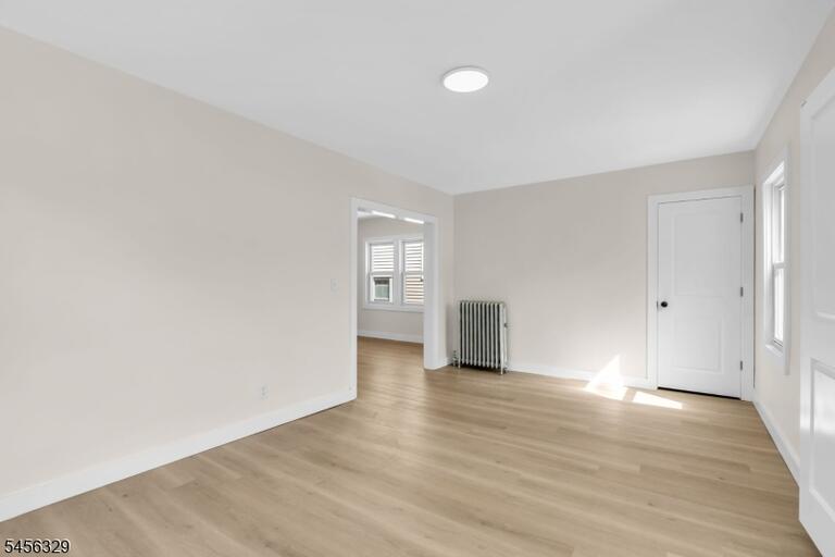 Property listing MLS 4048941 photo 23