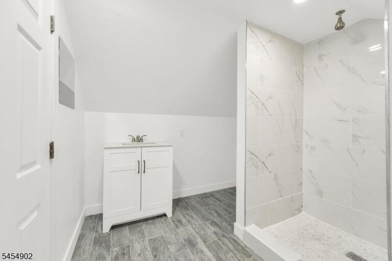 Property listing MLS 4048943 photo 30