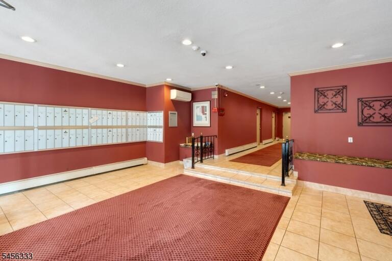 Property listing MLS 4048950 photo 12