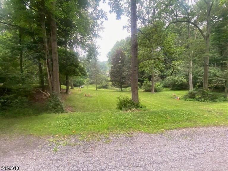 Property listing MLS 4048966 photo 1