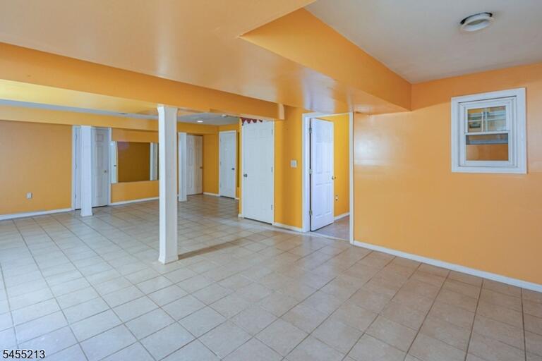 Property listing MLS 4048979 photo 37