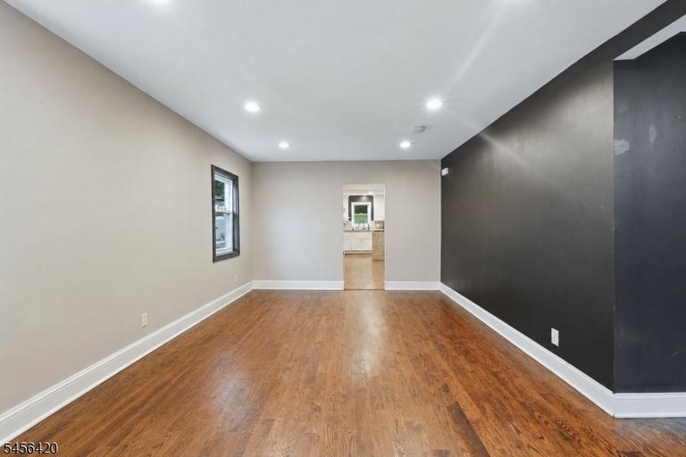 Property listing MLS 4049020 photo 9