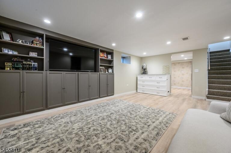 Property listing MLS 4049026 photo 24