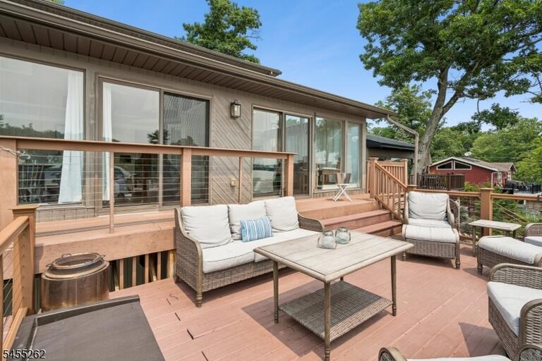 Property listing MLS 4049030 photo 36