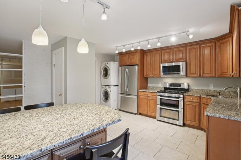 Property listing MLS 4049042 photo 6