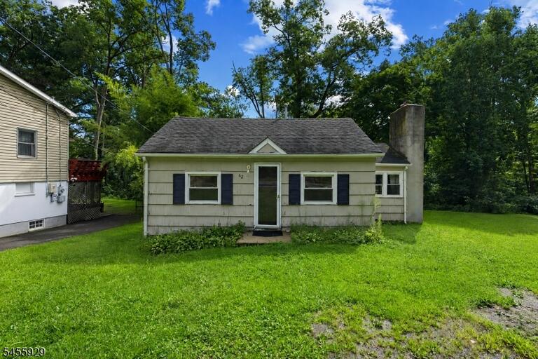 Property listing MLS 4049047 photo 1