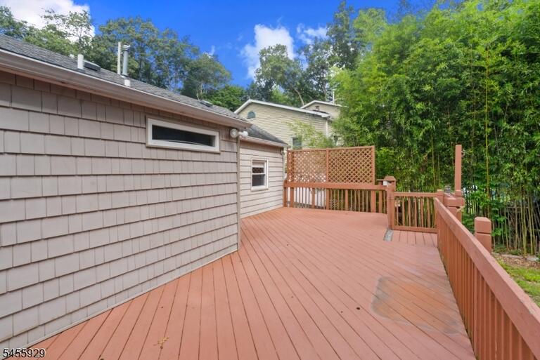 Property listing MLS 4049047 photo 25