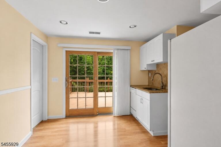 Property listing MLS 4049047 photo 9