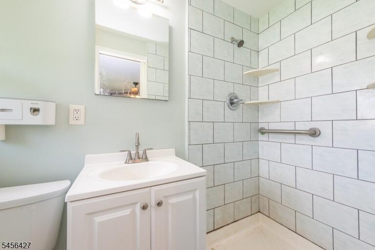 Property listing MLS 4049070 photo 17