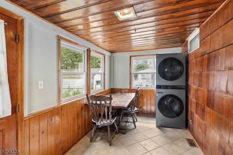 Property listing MLS 4049080 photo 10