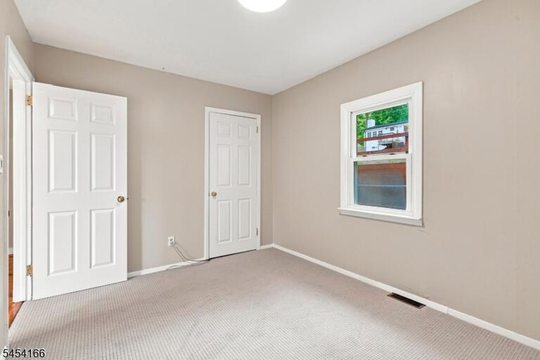 Property listing MLS 4049100 photo 15