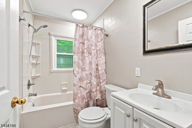 Property listing MLS 4049100 photo 18