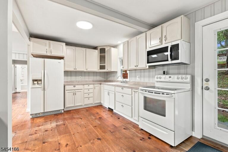 Property listing MLS 4049100 photo 8