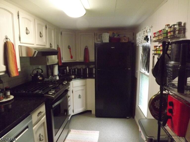 Property listing MLS 4049104 photo 13