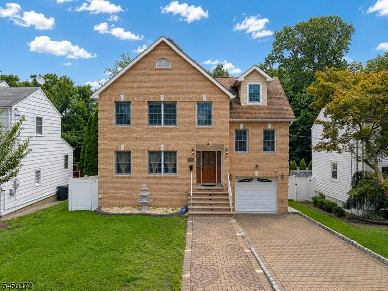 Property listing MLS 4049120 photo 1