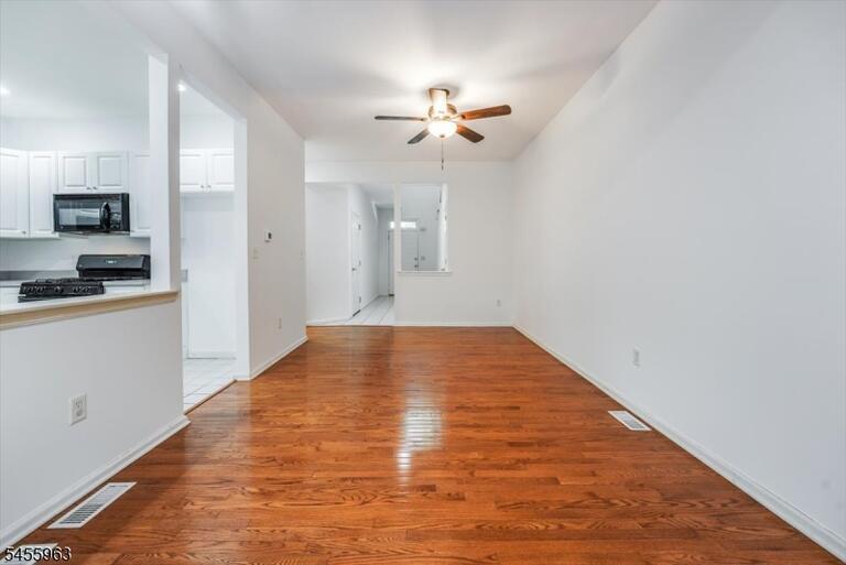 Property listing MLS 4049138 photo 6