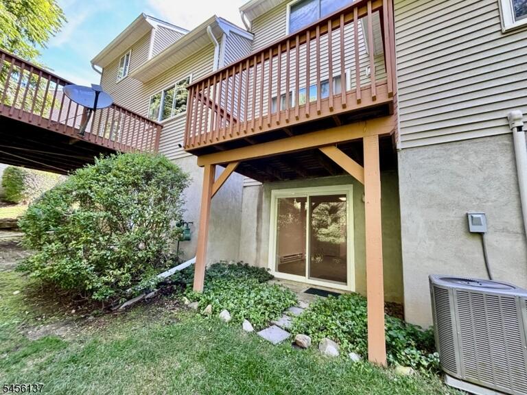 Property listing MLS 4049155 photo 27