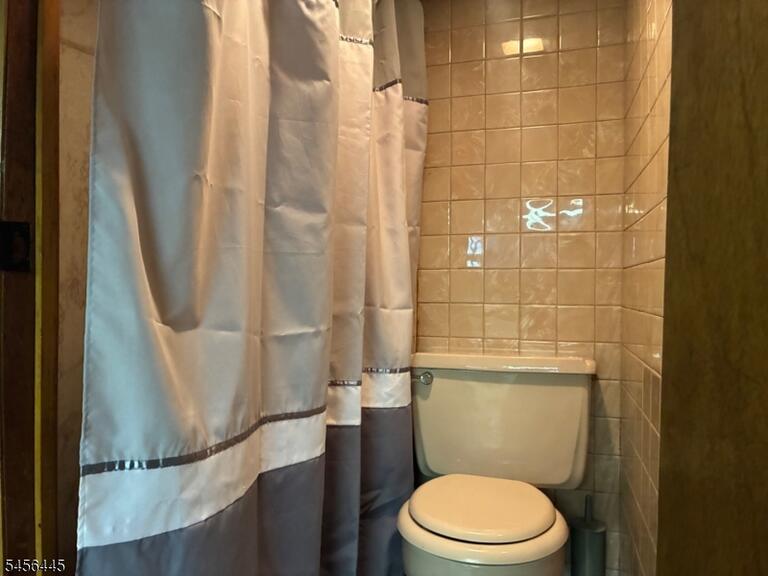Property listing MLS 4049167 photo 36