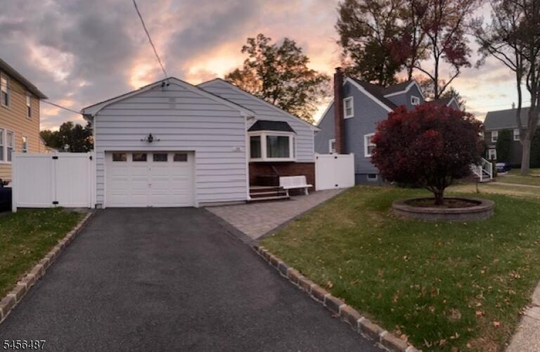 Property listing MLS 4049174 photo 1