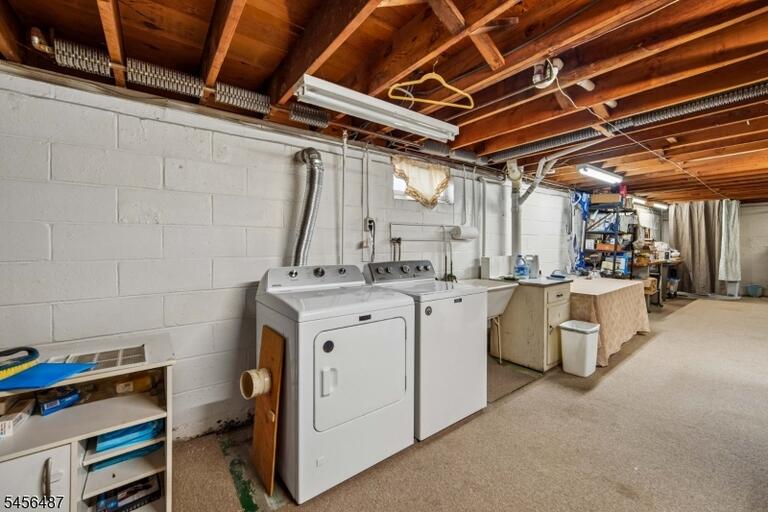 Property listing MLS 4049174 photo 22