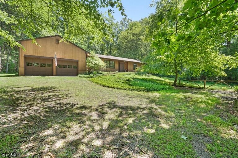 Property listing MLS 4049209 photo 1