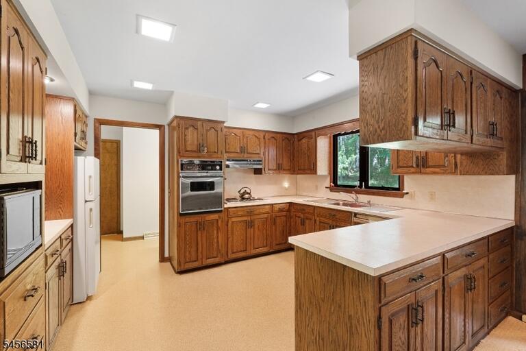 Property listing MLS 4049209 photo 12