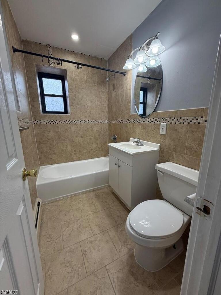 Property listing MLS 4049236 photo 8