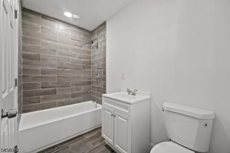 Property listing MLS 4049264 photo 13