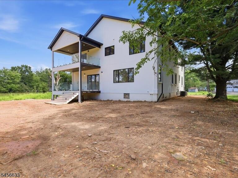 Property listing MLS 4049267 photo 43