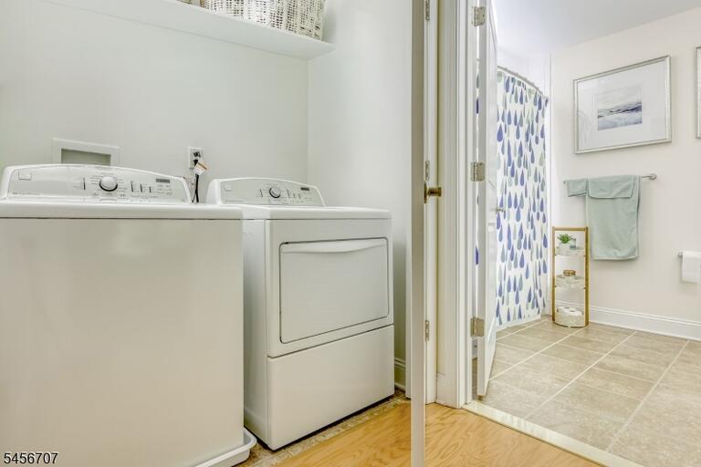 Property listing MLS 4049301 photo 16
