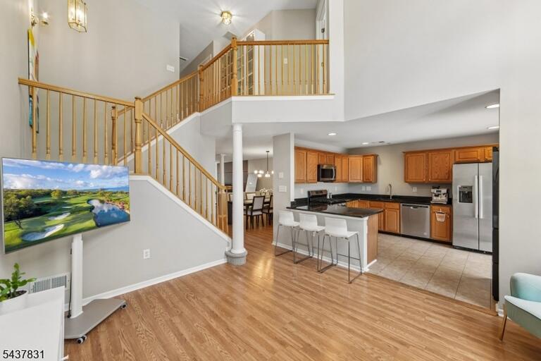 Property listing MLS 4049316 photo 5