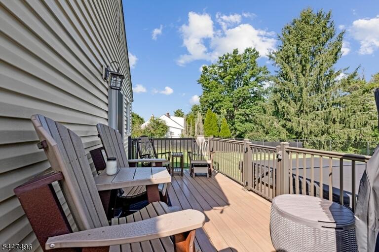 Property listing MLS 4049327 photo 33