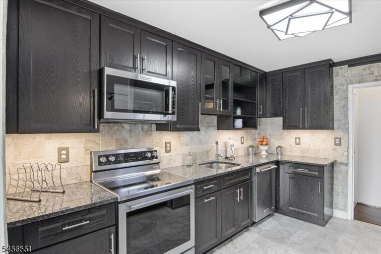 Property listing MLS 4049335 photo 26